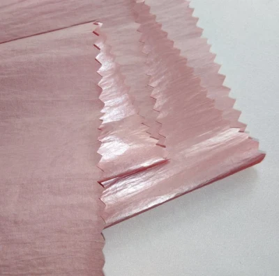 Poliéster impresso a laser de alta resistência à lavagem colorido para tecido de nylon enrugado arco-íris para jaqueta